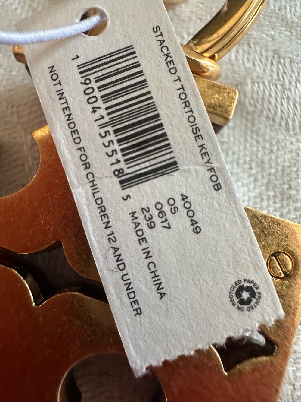 Tory Burch Gold Hardware Tortoiseshell Logo Keychain - Picture 3 of 3
